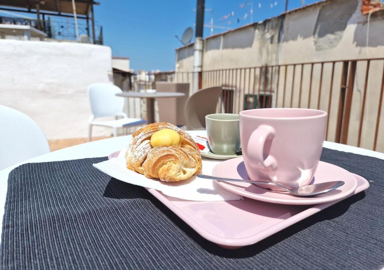 B&B Tra Le Vie Del Borgo เวียสเต ภายนอก รูปภาพ