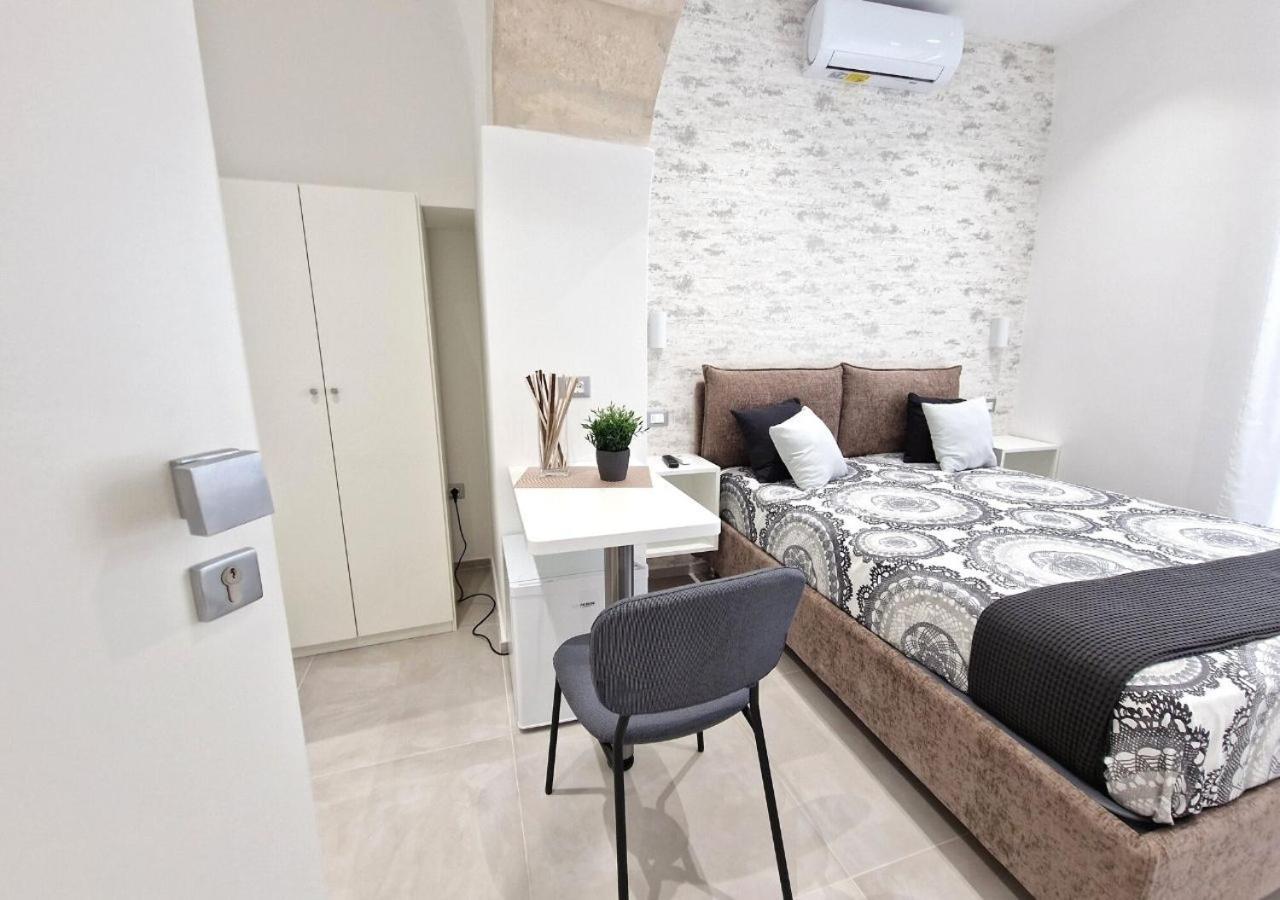 B&B Tra Le Vie Del Borgo เวียสเต ภายนอก รูปภาพ