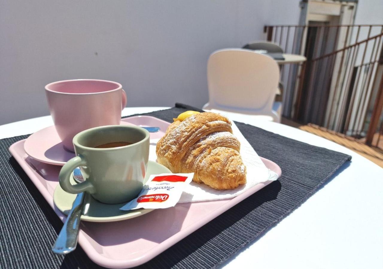 B&B Tra Le Vie Del Borgo เวียสเต ภายนอก รูปภาพ