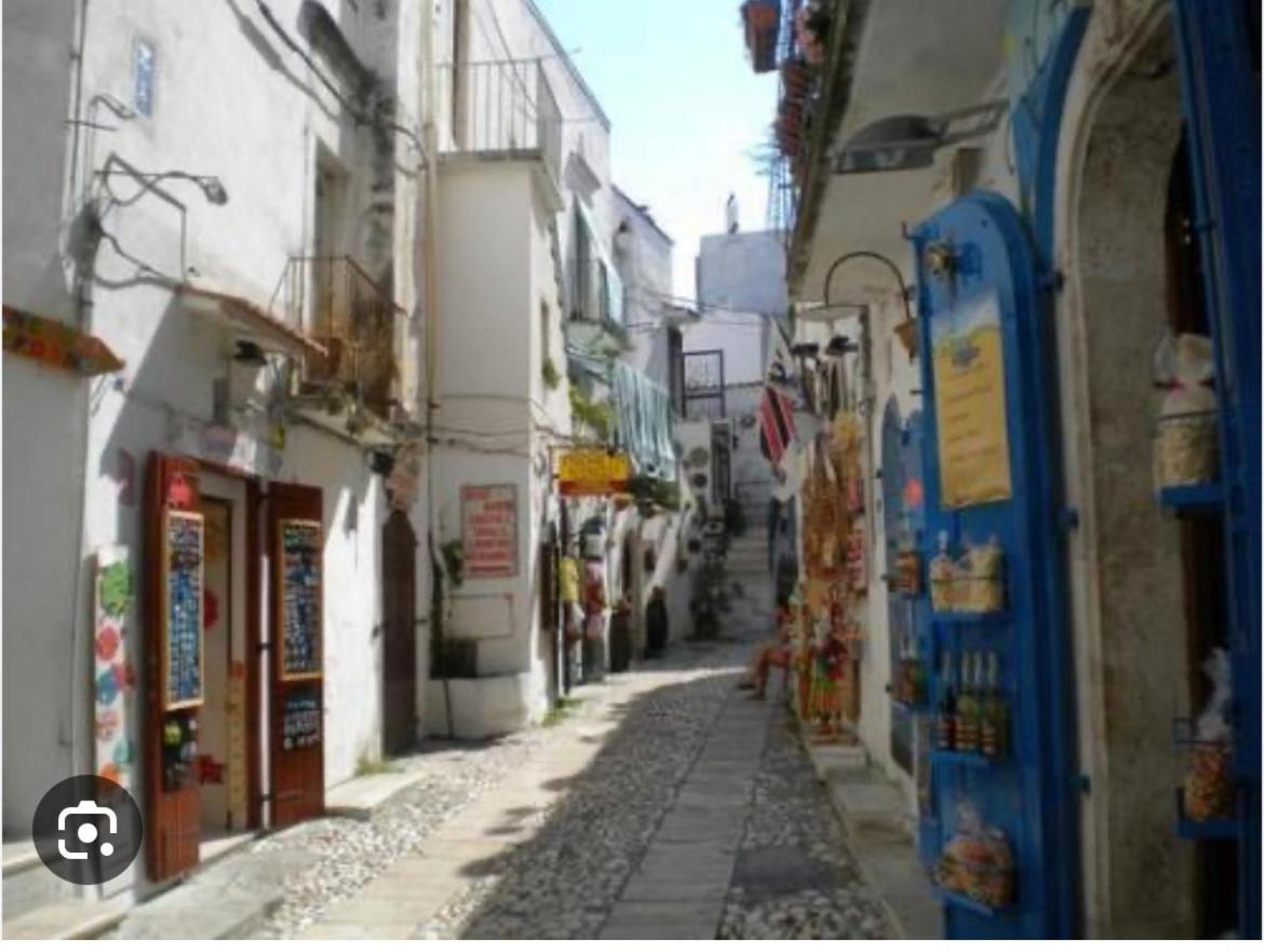 B&B Tra Le Vie Del Borgo เวียสเต ภายนอก รูปภาพ