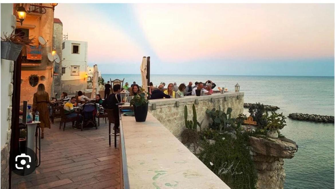 B&B Tra Le Vie Del Borgo เวียสเต ภายนอก รูปภาพ