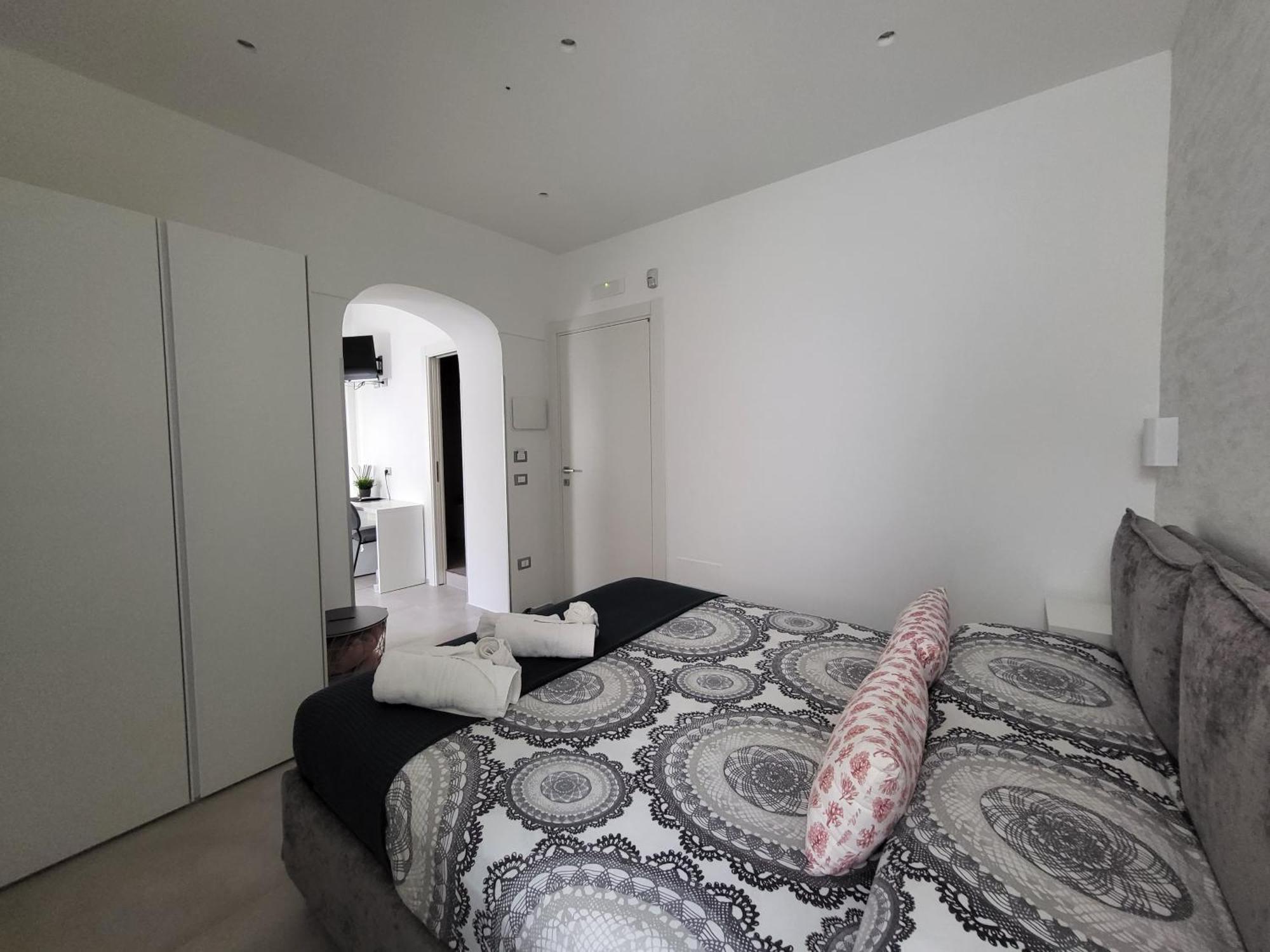 B&B Tra Le Vie Del Borgo เวียสเต ภายนอก รูปภาพ